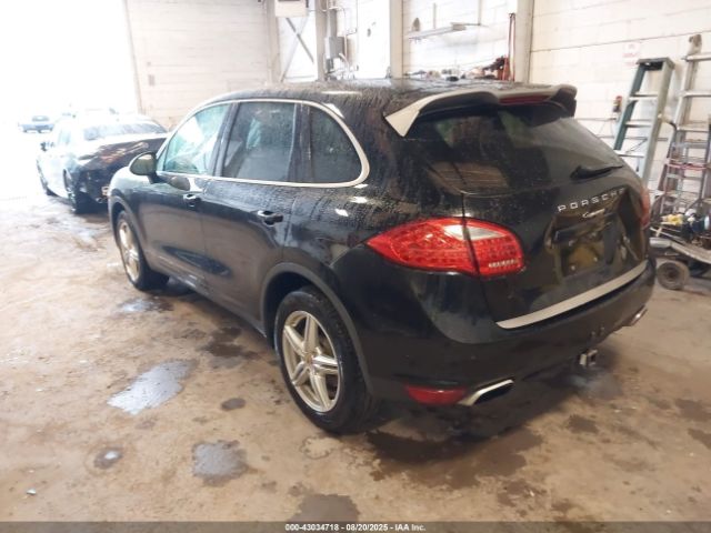 2014 PORSCHE CAYENNE WP1AA2A24ELA07728 Photo 2