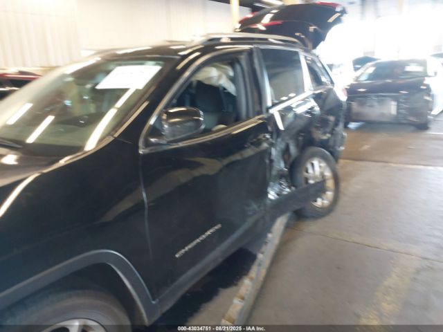 2018 JEEP CHEROKEE 1C4PJLCB0JD566485 Photo 5