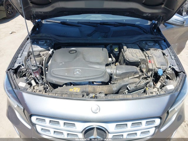 WDCTG4EB5KJ597812 Mercedes-Benz m270