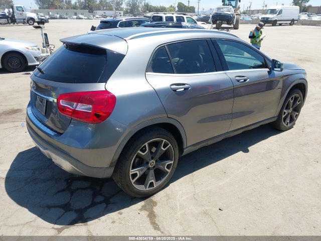 WDCTG4EB5KJ597812 Mercedes-Benz m270