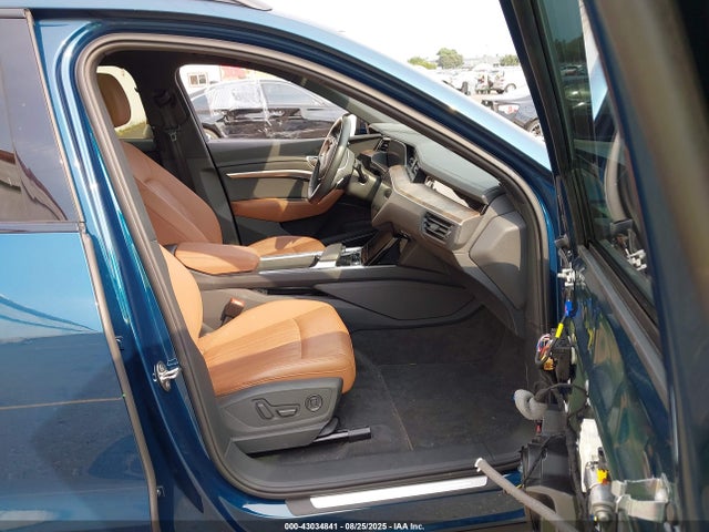 WA1LAAGE9MB019457 Audi 2021