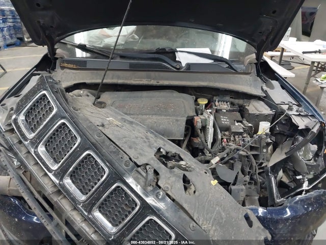 Jeep 2017 2017 3C4NJDBB2HT665957 Image 10
