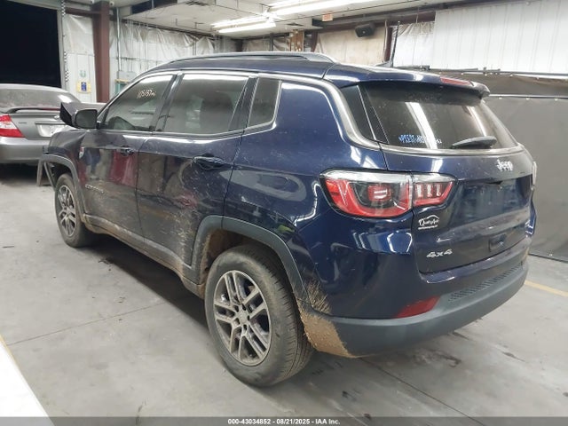 Jeep 2017 2017 3C4NJDBB2HT665957 Image 3