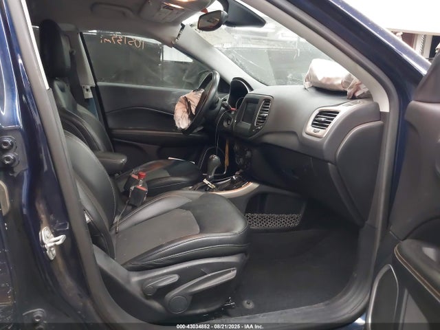 Jeep 2017 2017 3C4NJDBB2HT665957 Image 5