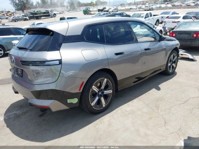 2023 BMW IX WB523CF06PCM58428 Photo 3