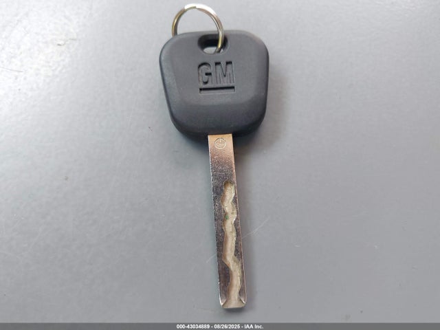 1GCWGAFF0G1118903 Chevrolet l20 - flexible fuel (gas/ethanol), sfi iron