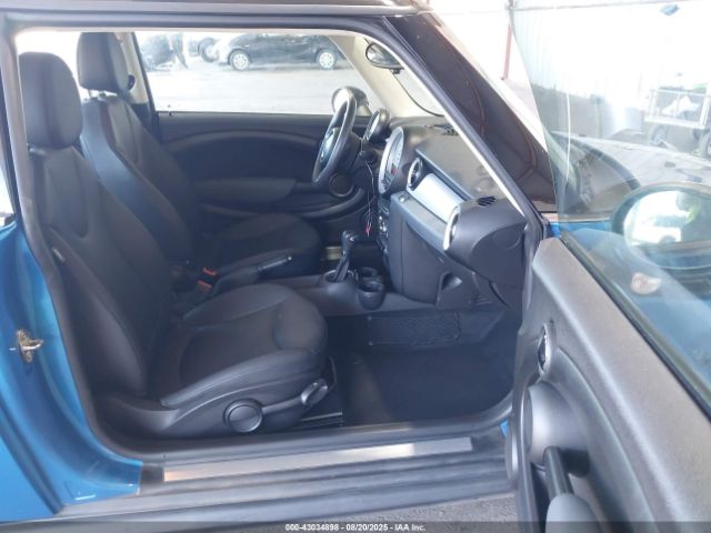 2012 MINI COOPER WMWSU3C5XCT262985 Photo 4