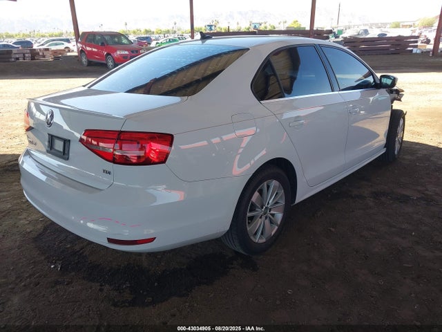 3VWLA7AJ9FM238684 Volkswagen Jetta