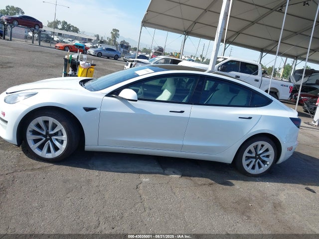 5YJ3E1EA9PF571374 Tesla MODEL 3