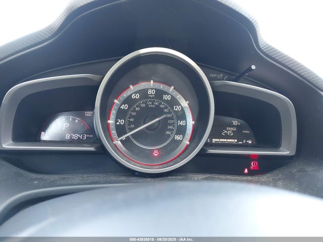JM1BM1U77E1196093 Mazda pe