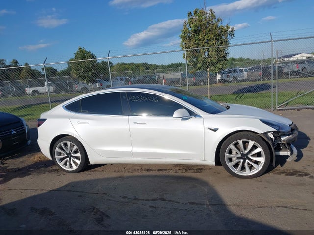 Tesla 2019 2019 5YJ3E1EB3KF494325 Image 13