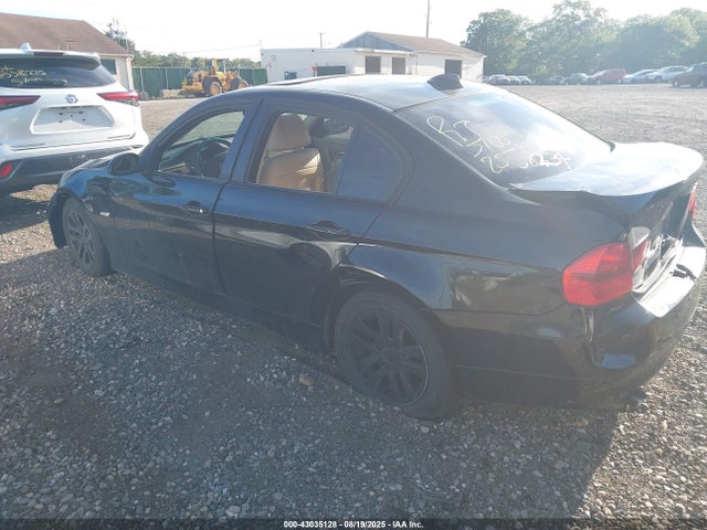 Продажа на аукционе авто 2006 Bmw 325i, vin: WBAVB13526KX43119, номер лота: 43035128