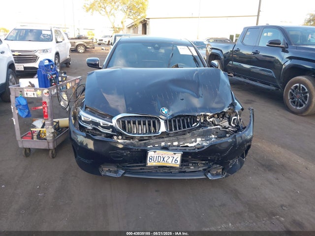 WBA5R1C59KFH08269 BMW 330I