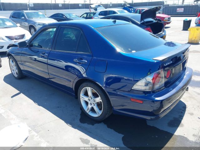 2005 LEXUS IS 300 JTHBD192050099481 Photo 2