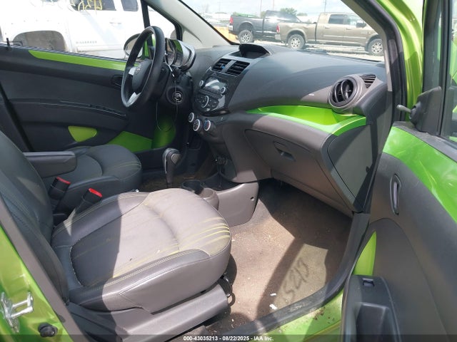 Chevrolet ll0 2014 KL8CB6S99EC577744 Image 5
