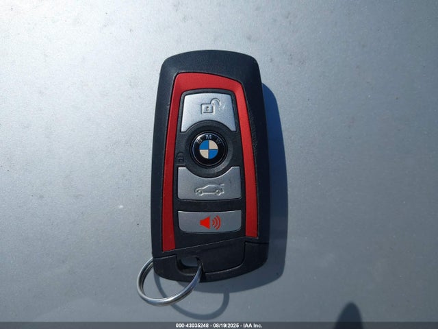 WBA8E3G53GNU04833 BMW 328I