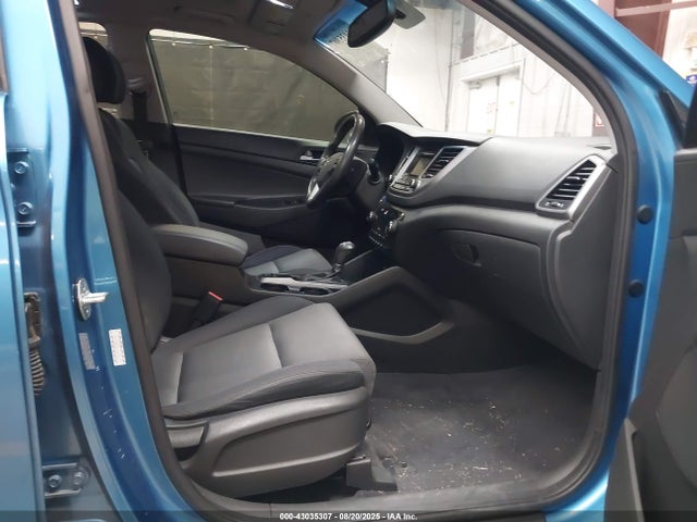 Hyundai Tucson Value 2017 KM8J33A25HU559475 Image 5