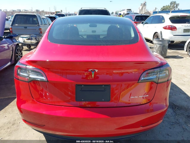 5YJ3E1EB1NF273763 Tesla MODEL 3