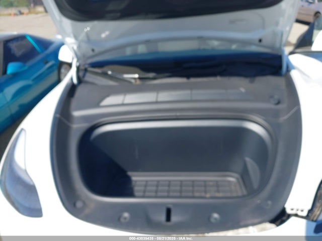 Tesla Model Y 2023 7SAYGDED7PF969892 Image 10