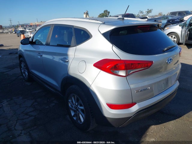 KM8J33A40GU144810 Hyundai Tucson