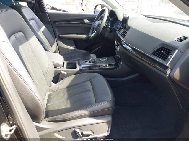 2019 AUDI Q5 WA1ANAFY1K2093153 Photo 4