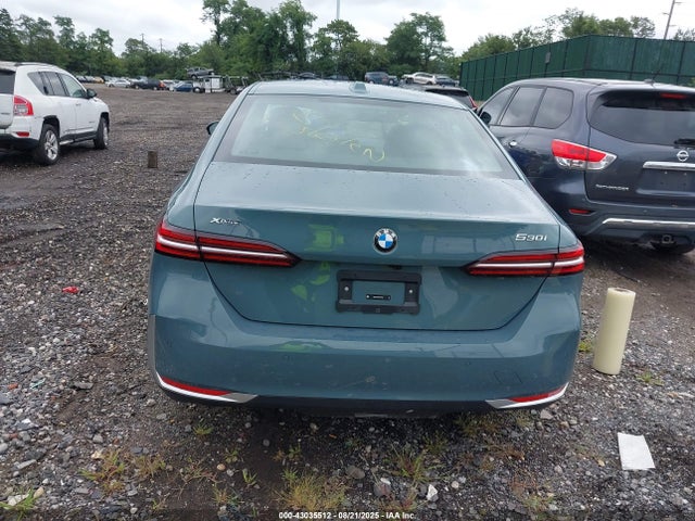 WBA53FJ0XSCT93082 BMW 530I