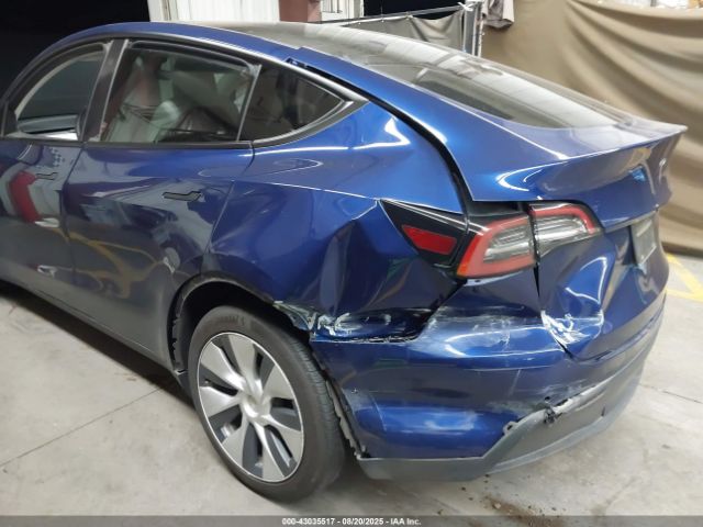 2023 TESLA MODEL Y 7SAYGDEE1PF592002 Photo 5