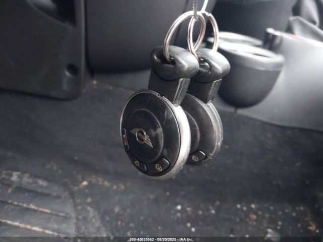 2010 MINI COOPER S CLUBMAN WMWMM3C50ATP94672 Photo 10