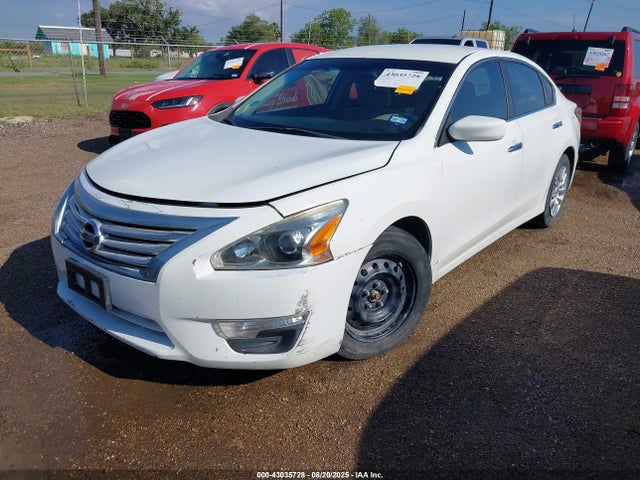 Nissan 2015 2015 1N4AL3AP6FC594180 Image 2