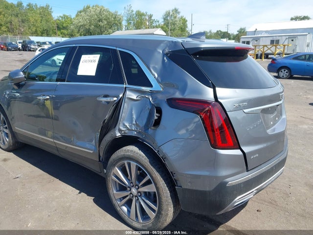 2022 CADILLAC XT5 1GYKNDRS1NZ117749 Photo 5