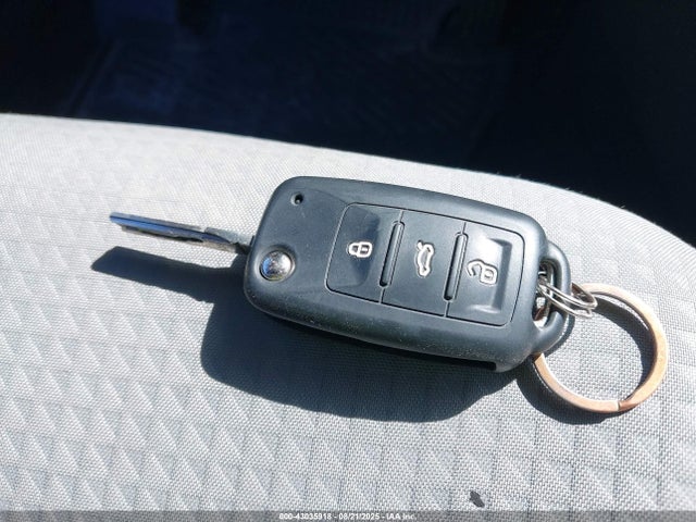 Volkswagen 1.4 tsi 2017 3VW2B7AJ1HM400657 Image 11