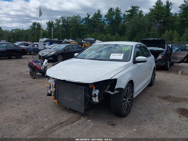 Volkswagen 1.4 tsi 2017 3VW2B7AJ1HM400657 Image 2