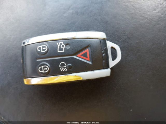 2012 JAGUAR XF SAJWA0HB9CLS46045 Photo 10