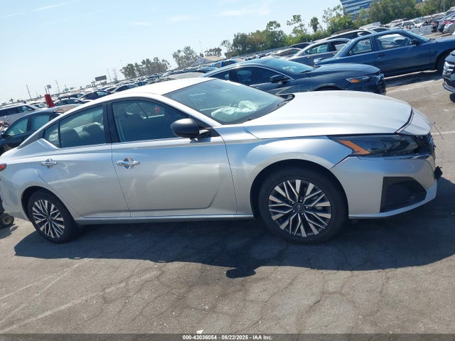 1N4BL4DW0RN360283 Nissan 2024
