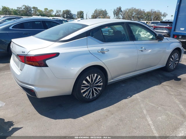 1N4BL4DW0RN360283 Nissan 2024