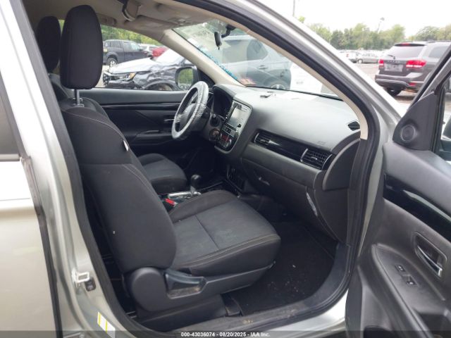 2019 MITSUBISHI OUTLANDER JA4AD2A3XKZ053441 Photo 4