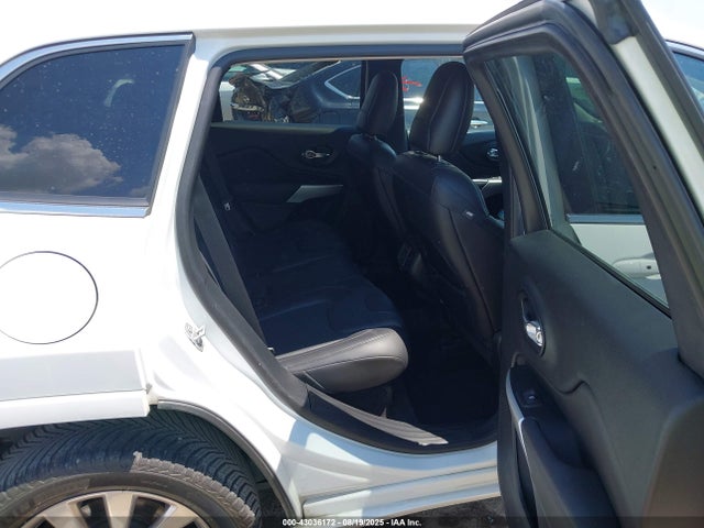 1C4PJLJS6HW586693 Jeep Cherokee