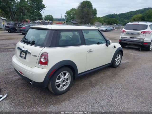 2012 MINI COOPER WMWSU3C52CT256582 Photo 3
