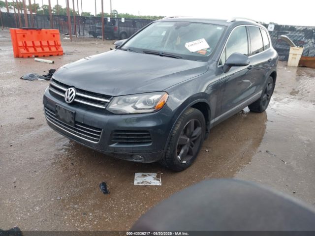 2014 VOLKSWAGEN TOUAREG WVGEP9BP3ED007715 Photo 1