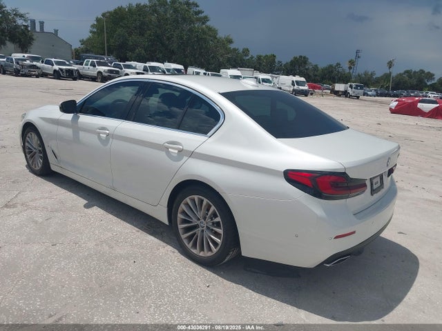 BMW 530I 2021 WBA53BH07MCF10086 Image 3