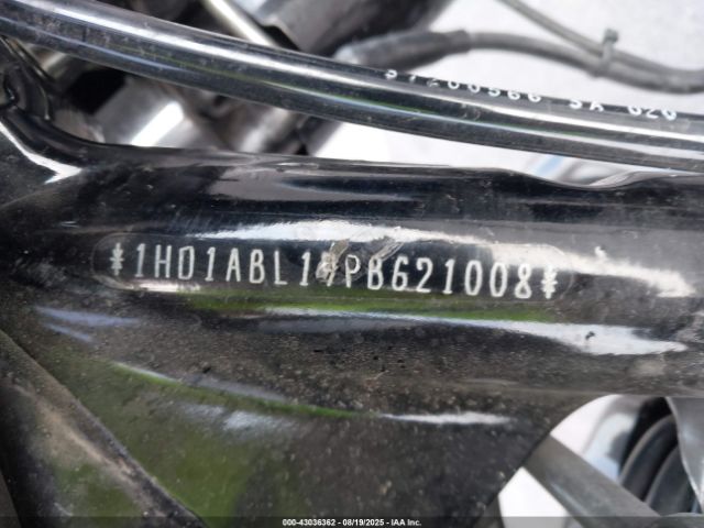 2023 HARLEY-DAVIDSON FLHXST 1HD1ABL19PB621008 Photo 9