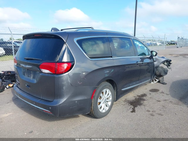 Chrysler Pacifica 2018 2C4RC1BG4JR233420 Image 4