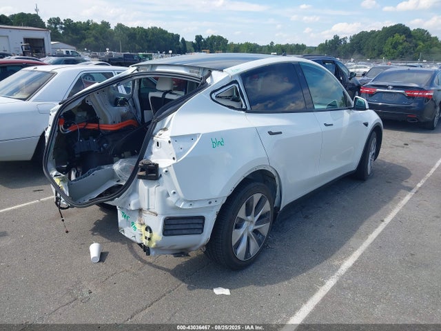 2021 TESLA MODEL Y 5YJYGAEE5MF205149 Photo 3