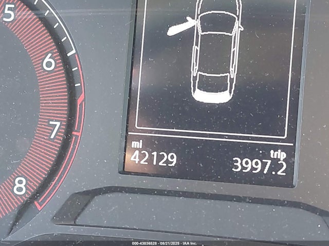 3VWN57BU7MM070806 Volkswagen tsi