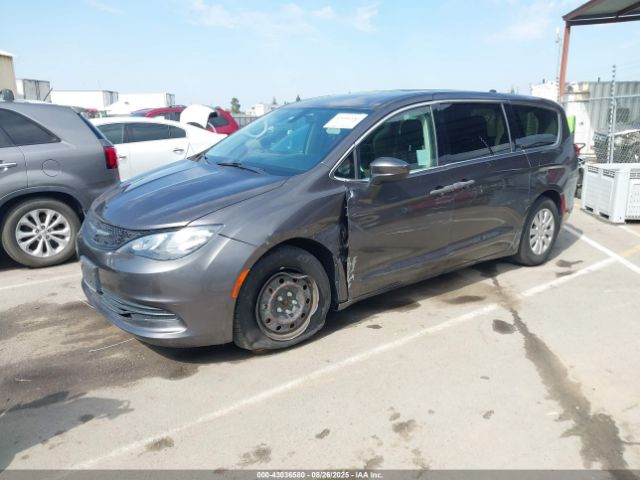 2020 CHRYSLER VOYAGER 2C4RC1AGXLR122973 Photo 1