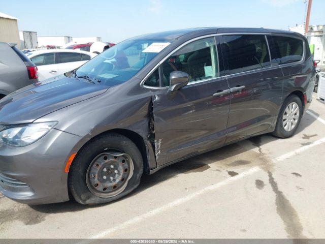 2020 CHRYSLER VOYAGER 2C4RC1AGXLR122973 Photo 5