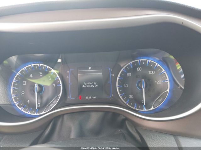 2020 CHRYSLER VOYAGER 2C4RC1AGXLR122973 Photo 6