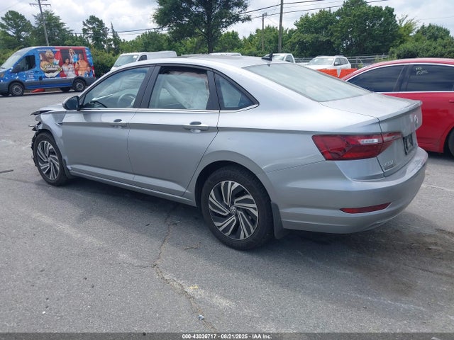 3VWE57BU2MM036451 Volkswagen tsi
