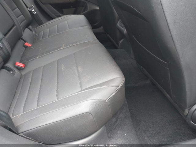 3VWE57BU2MM036451 Volkswagen tsi