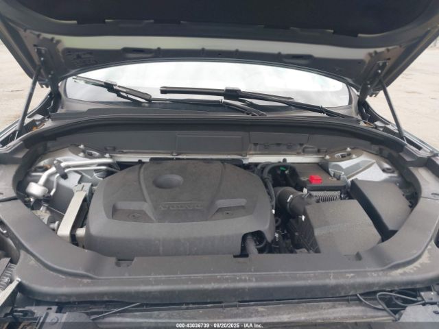 2018 VOLVO XC60 LYV102RK5JB106114 Photo 9